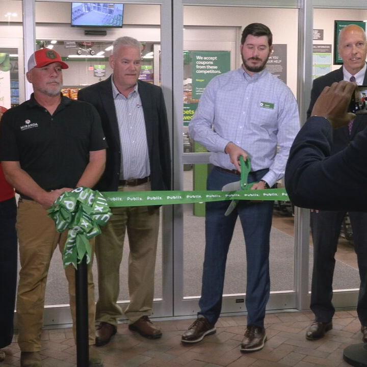 Publix Super Market ribbon-cutting.jpeg